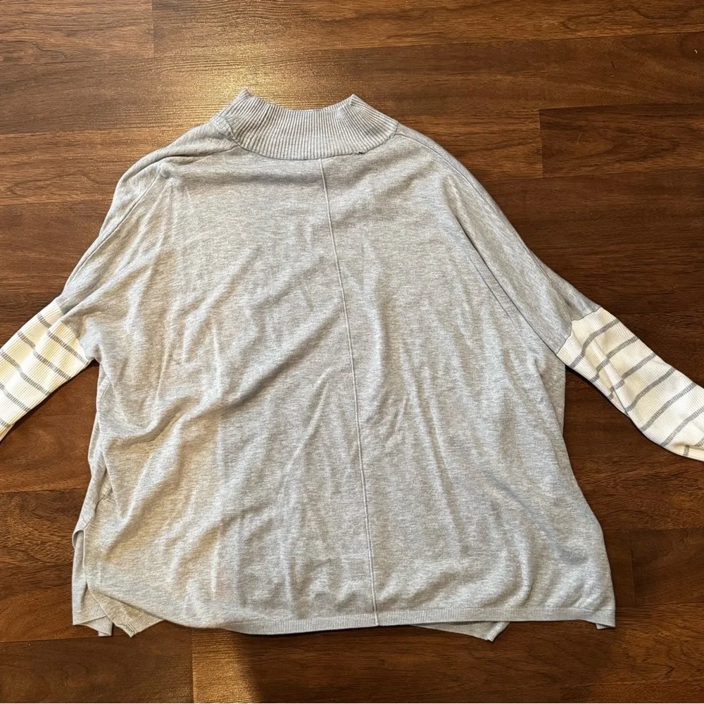 Jones New York Gray Sweater with White and Gray Striped Sleeves